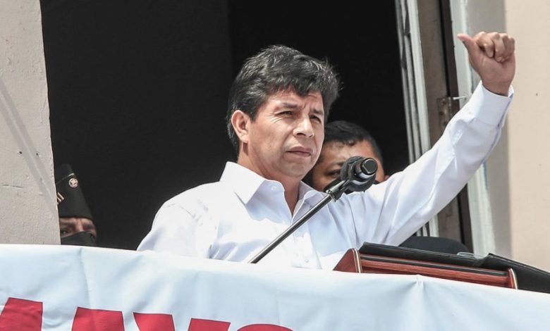 peru's-president-will-promote-law-for-inmates-to-work-and-pay-prison-expenses