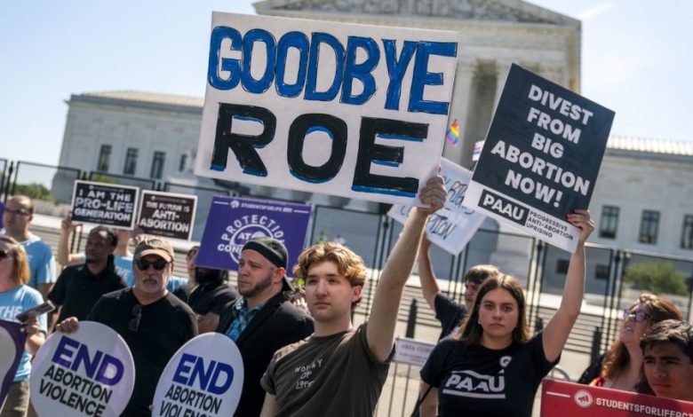 roe-vs.-wade:-the-end-of-a-50-year-chapter