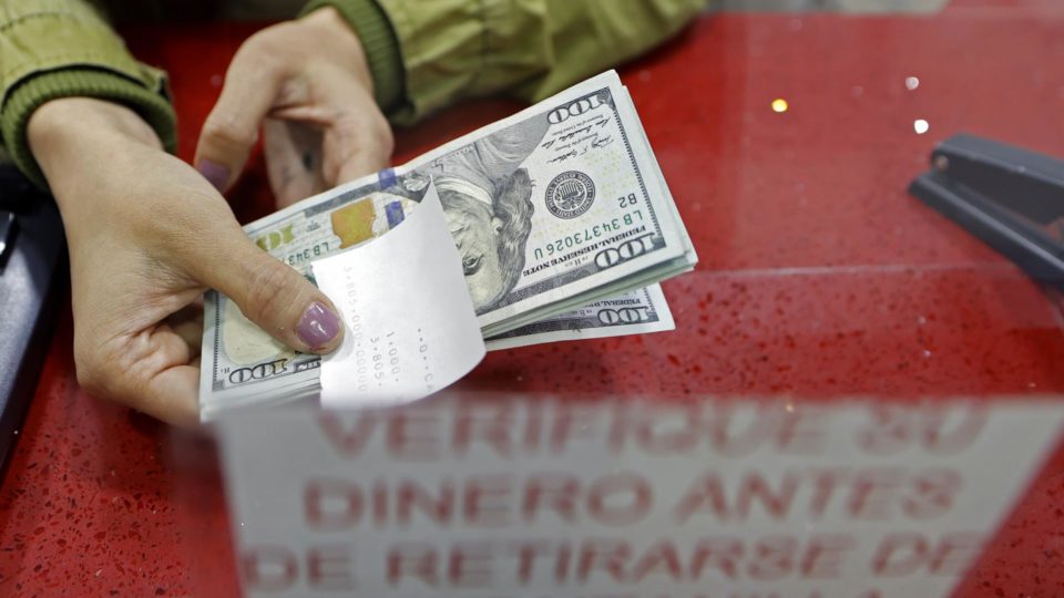 how-the-left-is-making-the-dollar-soar-in-chile,-colombia-and-argentina