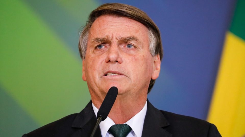 bolsonaro-rebuts-criticism-for-neutrality-in-war:-“i-am-on-the-side-of-peace”