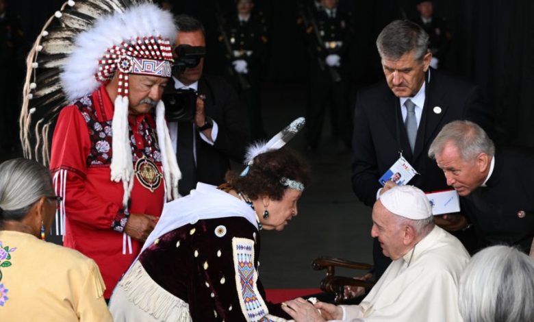 pope-francis-arrives-in-canada-to-apologize-to-indigenous-people