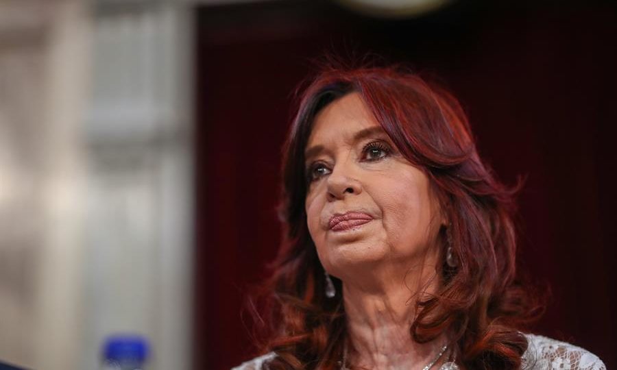 nestor-and-cristina-kirchner-set-up-an-“authentic-system-of-corruption”,-says-prosecutor