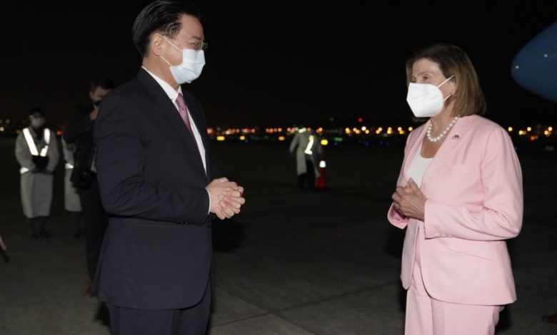 us-and-china-conduct-military-drills-over-pelosi's-visit-to-taiwan;-russia-expresses-support-for-beijing
