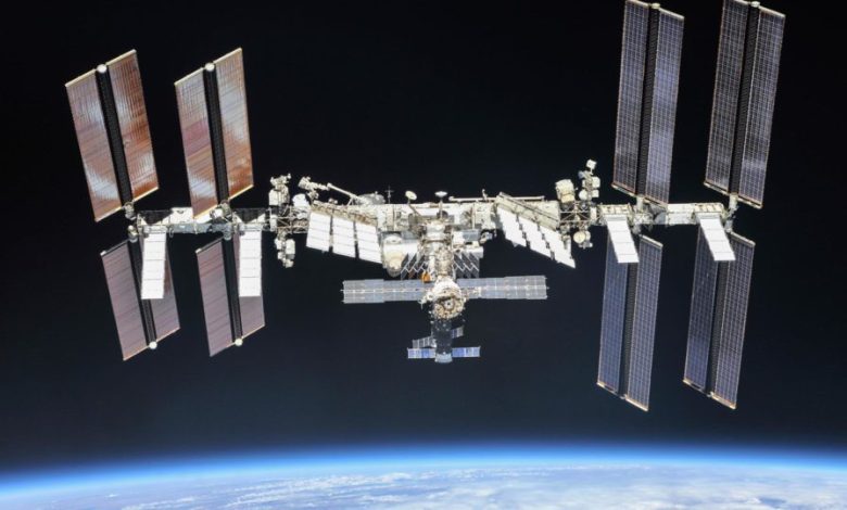 does-the-russians'-departure-from-the-international-station-mean-a-new-cold-war-in-space?