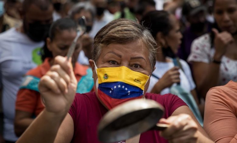 “mother-fatherland”:-how-venezuela’s-collapse-destroyed-a-family