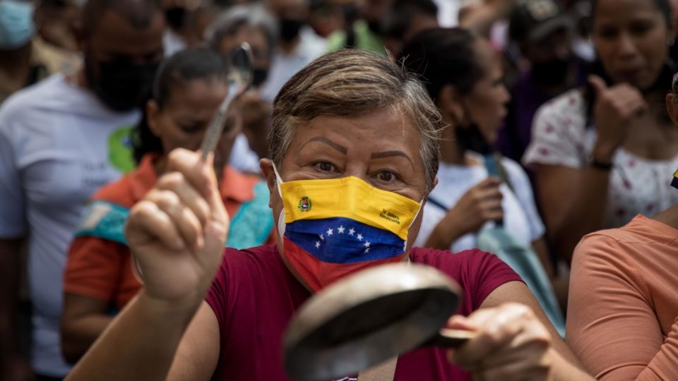 “mother-fatherland”:-how-venezuela’s-collapse-destroyed-a-family