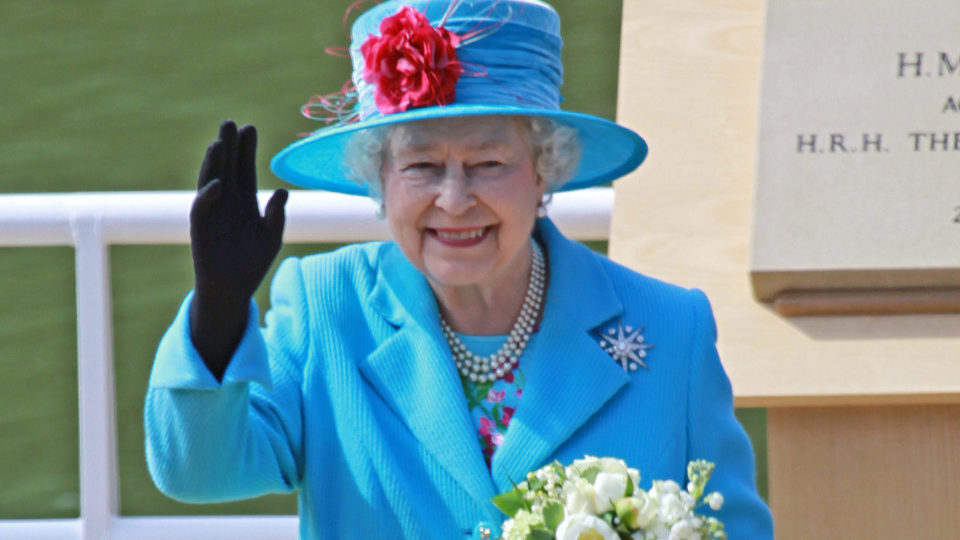 longer-than-the-british-monarchy,-elizabeth's-reign-leaves-an-example-of-constitutional-monarchy