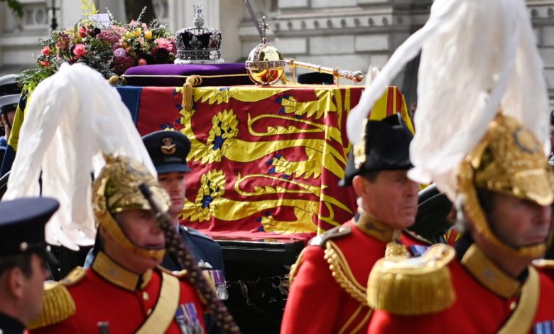 elizabeth-ii's-procession-tours-central-london-after-funeral