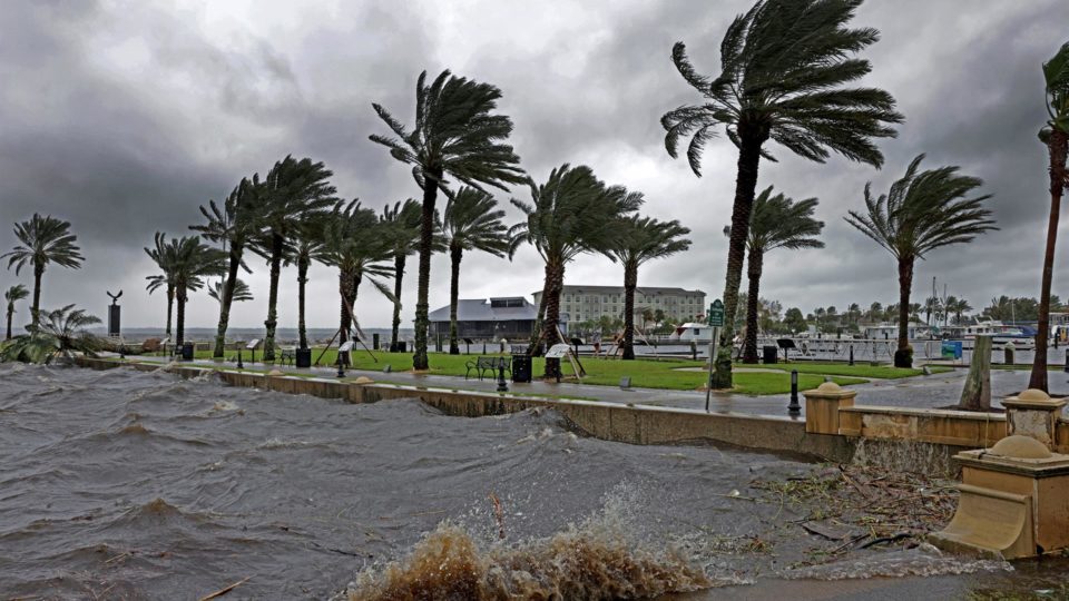 preliminary-figures-indicate-15-deaths-caused-by-hurricane-ian-in-florida