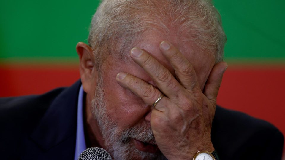 lula-treats-“being-born-a-woman-and-then-becoming-a-man”-as-absurd,-but-is-defended-by-ngos