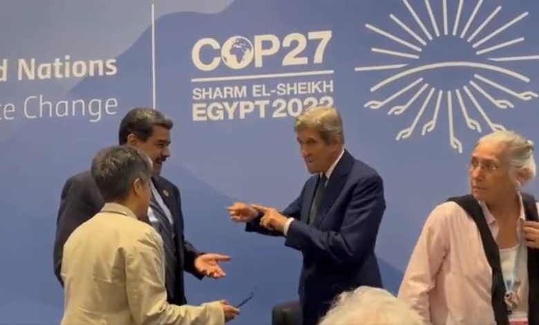 maduro-and-kerry-giggle-together-at-the-un-climate-conference